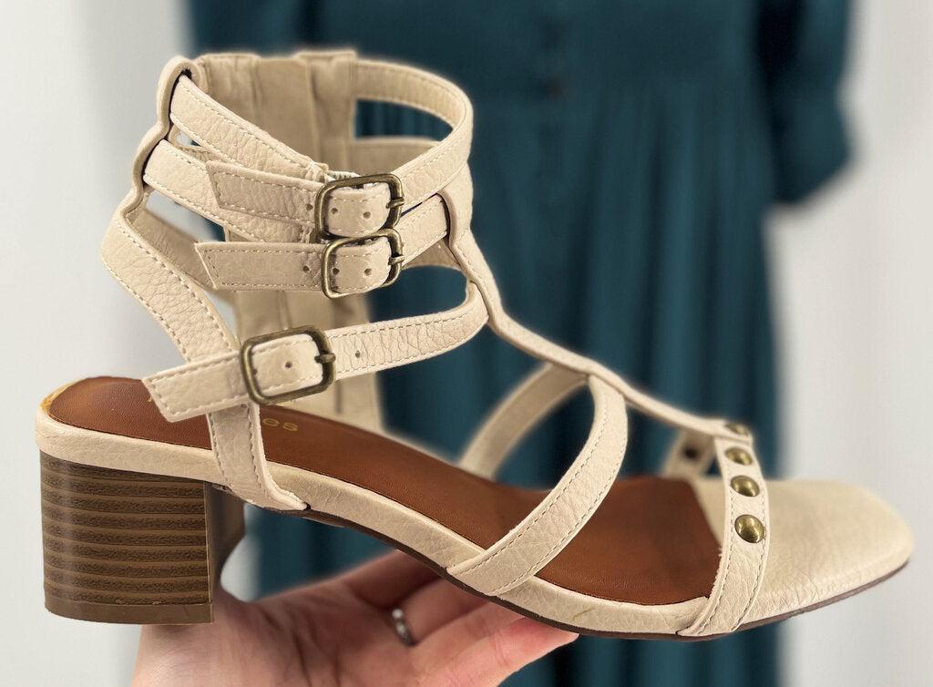 MAURICES, TAN 7.5