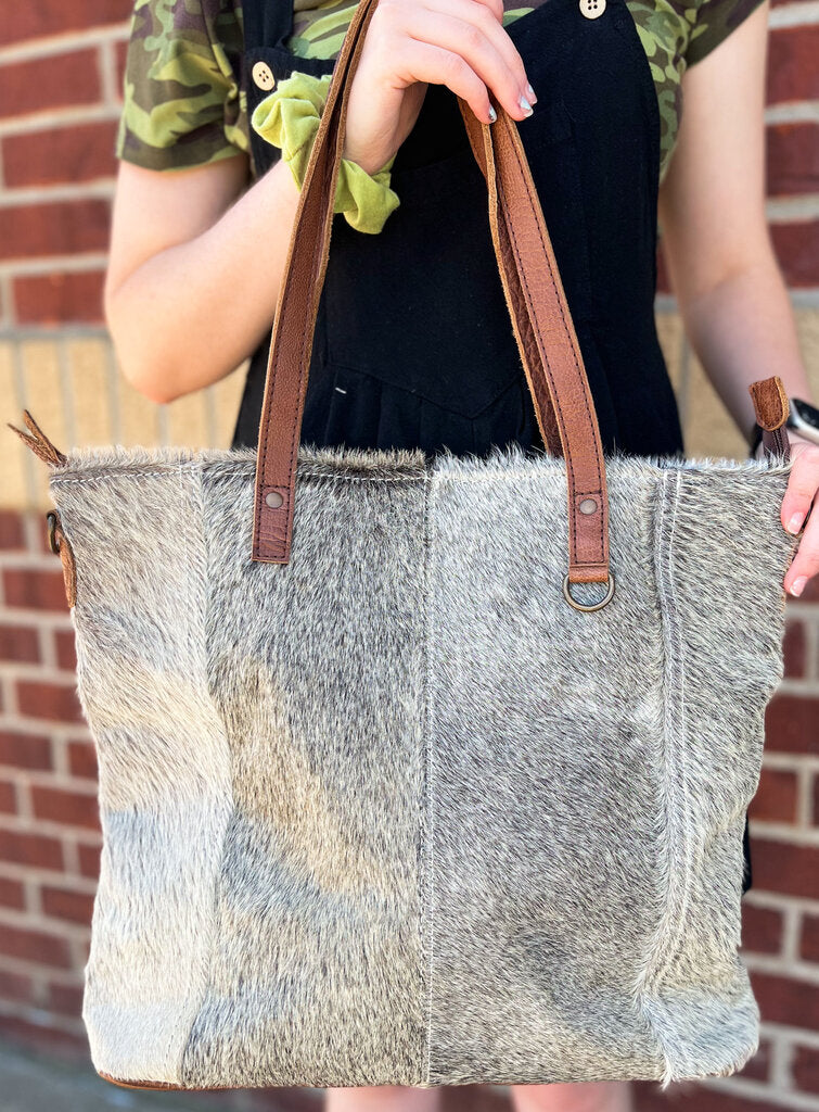 AMERICAN DARLING TOTE