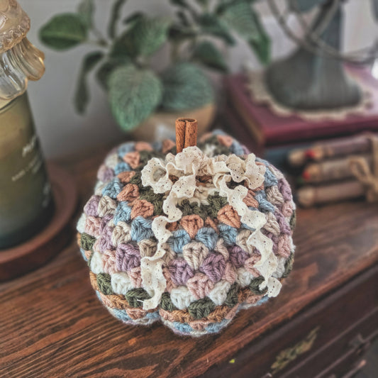 GRANNY SQUARE PUMPKIN
