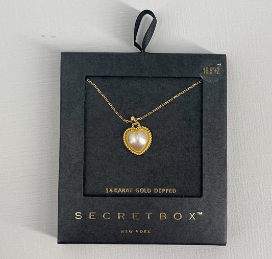 SECRET BOX PEARL NECKLACE